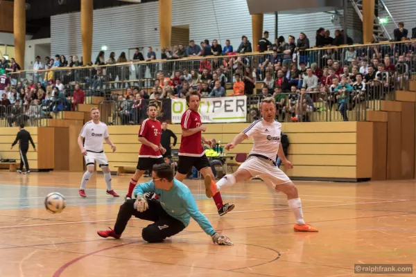 14. OPTIPER Fußballnacht