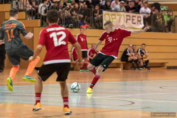 14. OPTIPER Fußballnacht