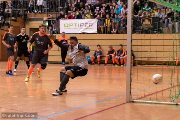 15. OPTIPER Fußballnacht