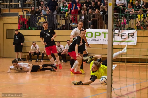 16. OPTIPER Fußballnacht