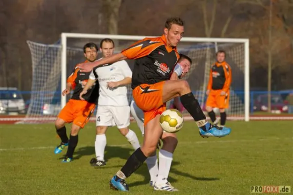 FSV 06 Ohratal - Wenigenlupnitz (19.11.2011)